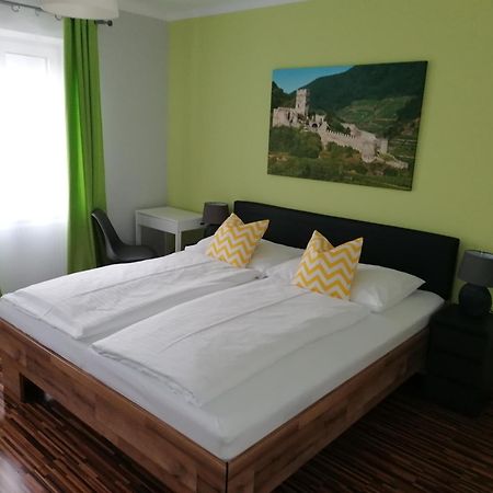 シュピッツ Gaestehaus Ruinenblick Bed & Breakfast エクステリア 写真