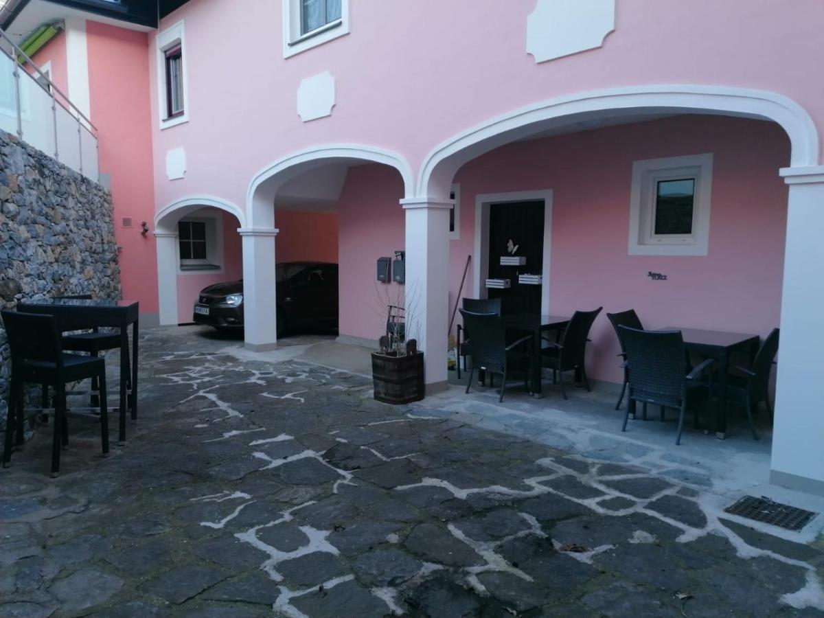 シュピッツ Gaestehaus Ruinenblick Bed & Breakfast エクステリア 写真